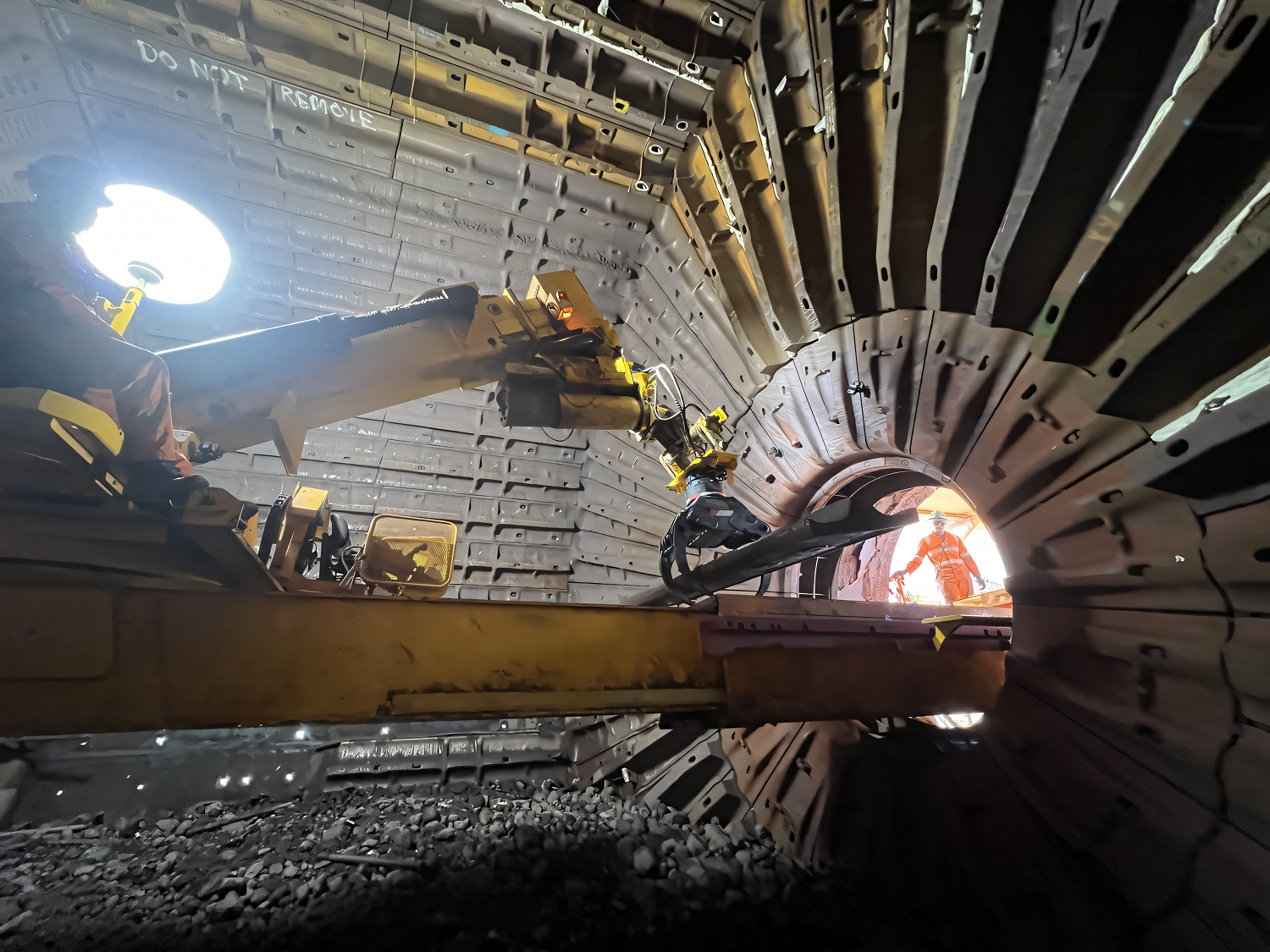 image 3 russell claw in mill lo res